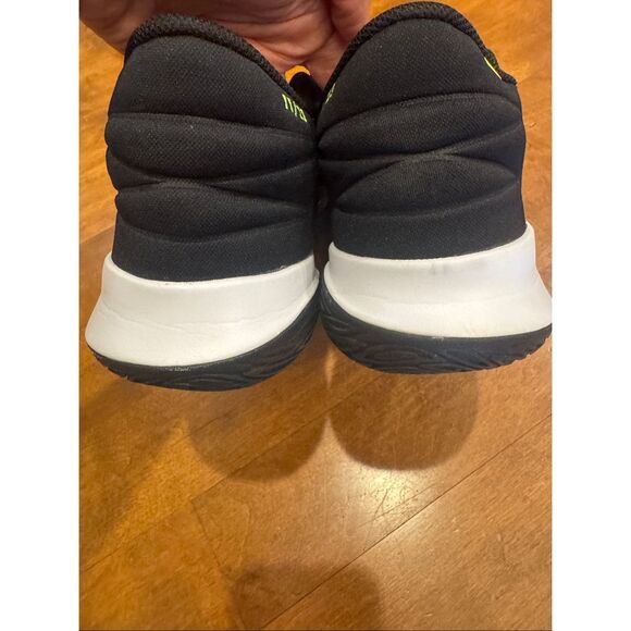 Nike Kyrie Flytrap Basketball Shoes Men’s 10.5 Black Neon Green Athletic Sneaker - Picture 3 of 6